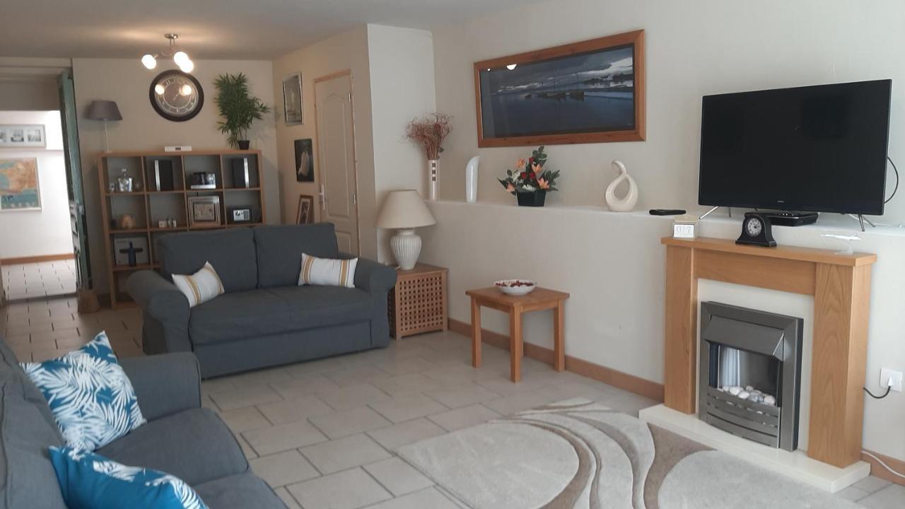 Maison En Ville Avec Terrasse Ensoleillee Et Wi-Fi Magnac-Laval Εξωτερικό φωτογραφία