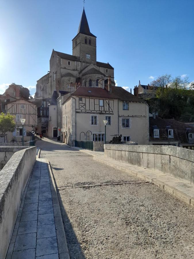 Maison En Ville Avec Terrasse Ensoleillee Et Wi-Fi Magnac-Laval Εξωτερικό φωτογραφία