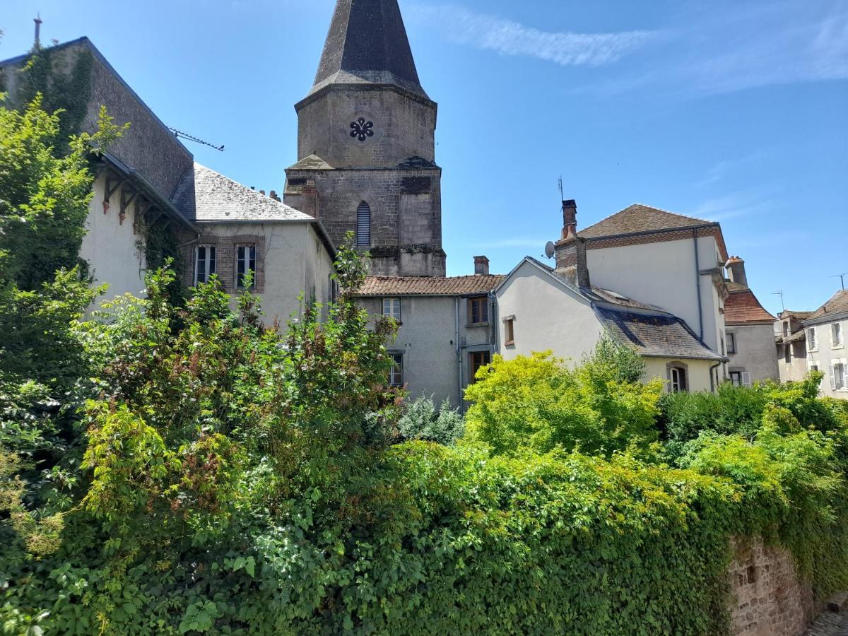 Maison En Ville Avec Terrasse Ensoleillee Et Wi-Fi Magnac-Laval Εξωτερικό φωτογραφία