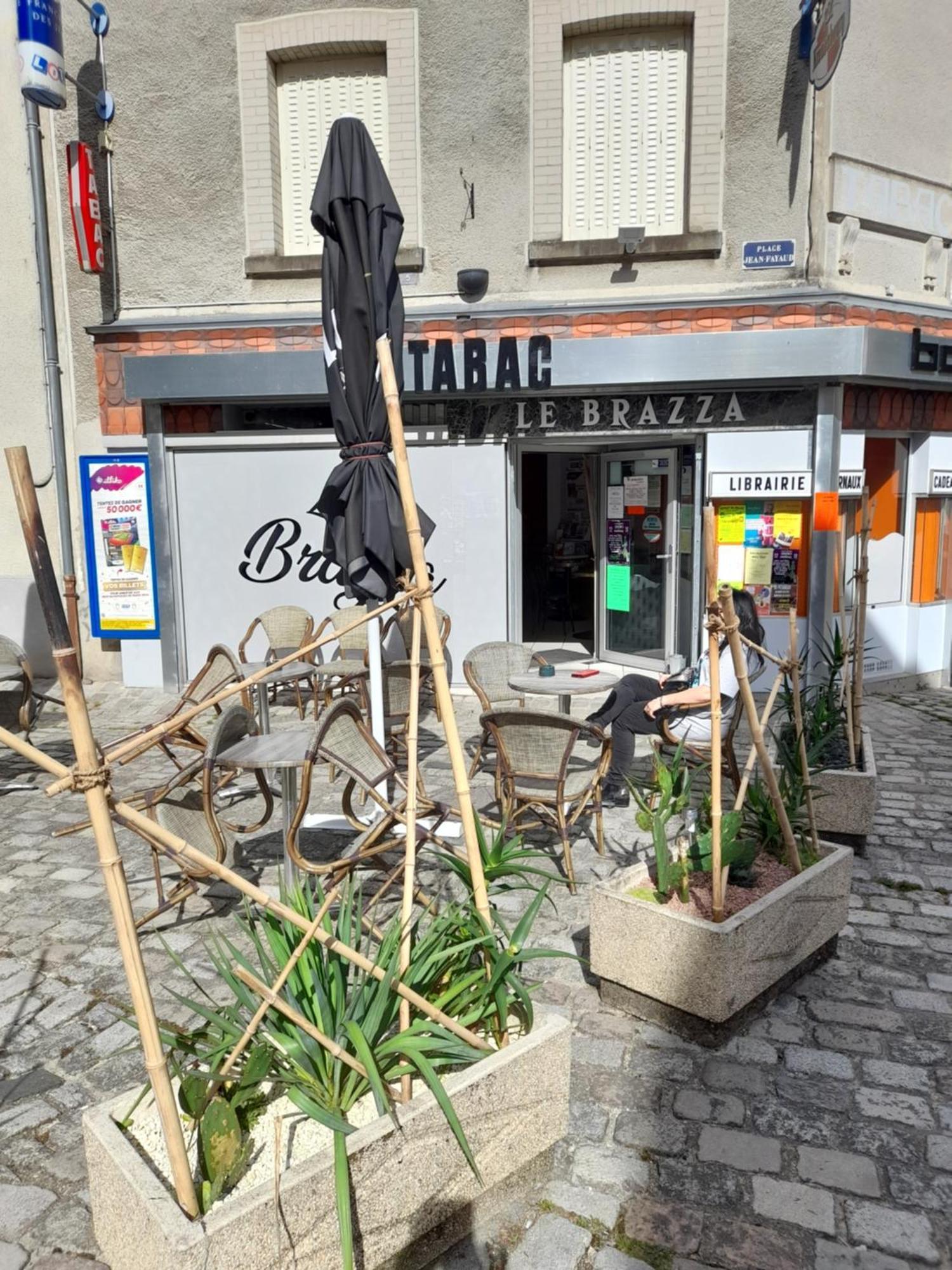 Maison En Ville Avec Terrasse Ensoleillee Et Wi-Fi Magnac-Laval Εξωτερικό φωτογραφία