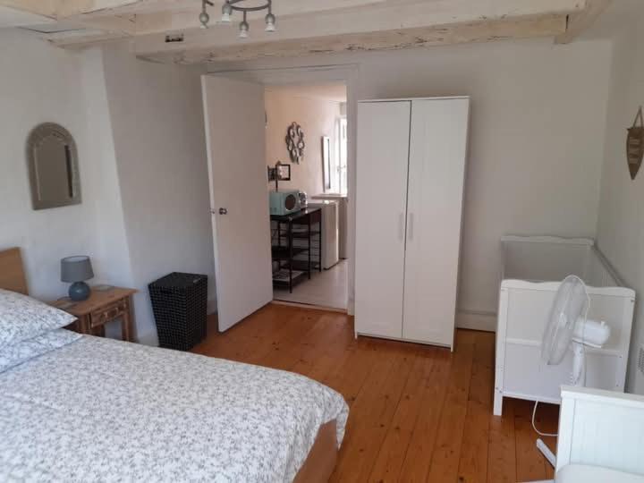 Maison En Ville Avec Terrasse Ensoleillee Et Wi-Fi Magnac-Laval Εξωτερικό φωτογραφία
